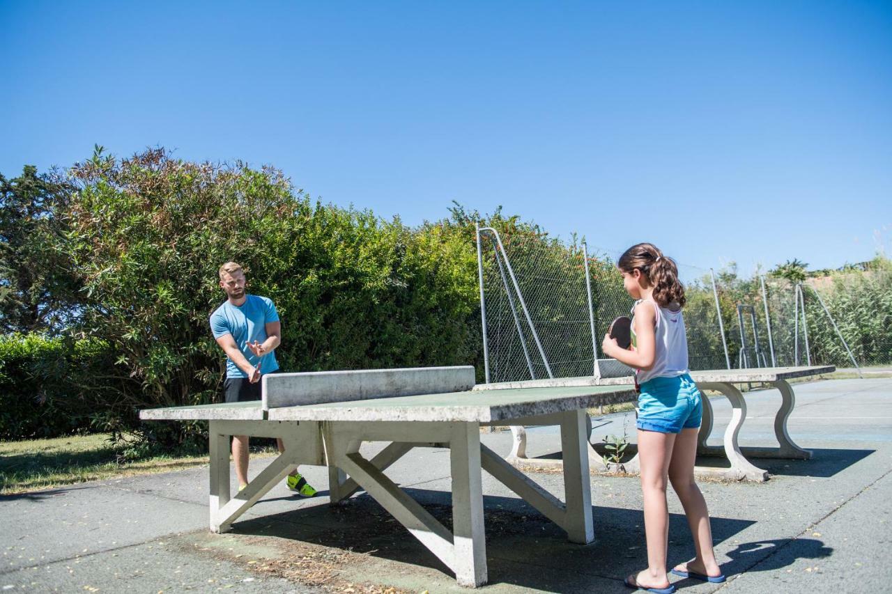 Camping Les Grenettes Sainte-Marie-de-Ré Buitenkant foto